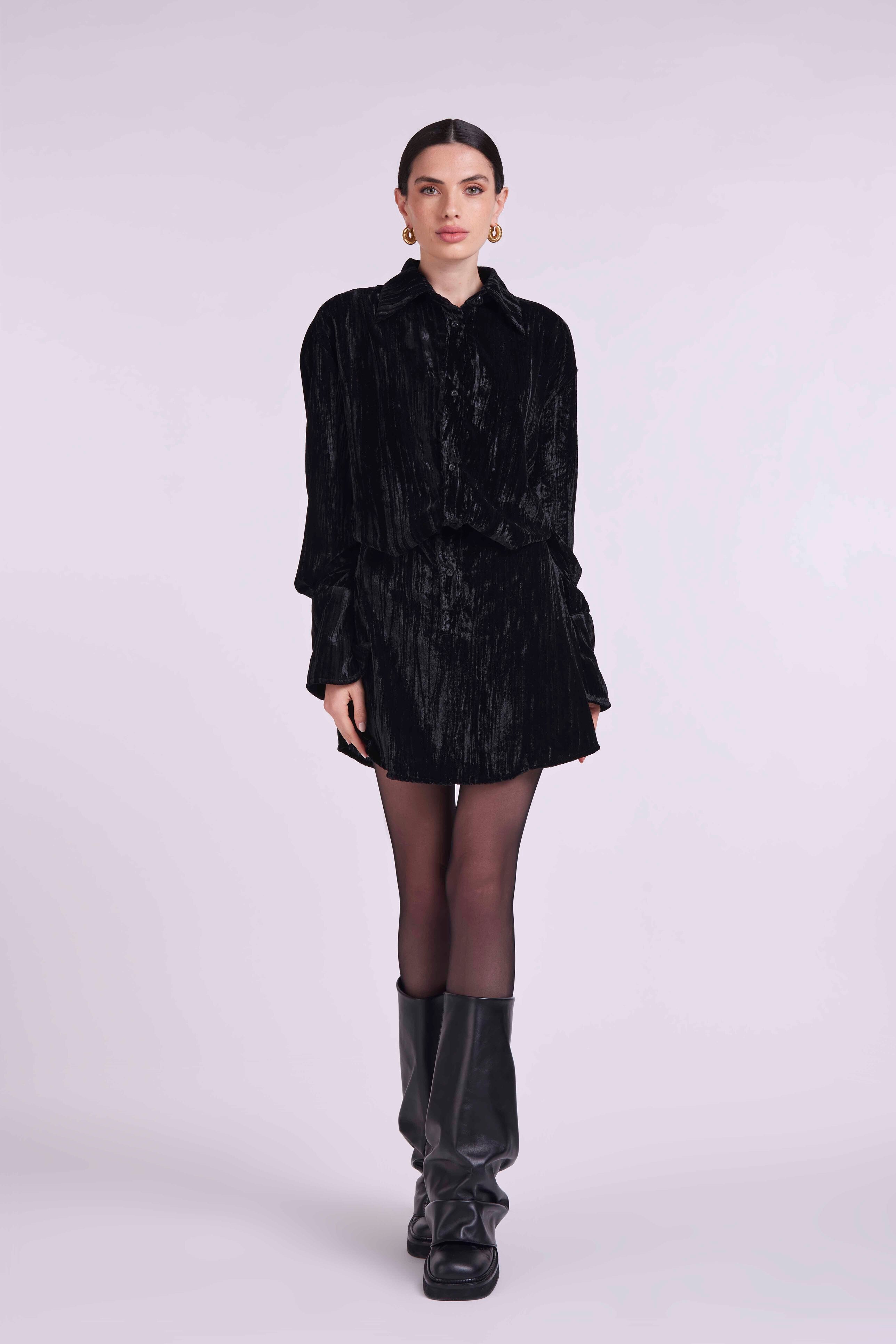 ABITO CORTO CON LOGO "4GVS"